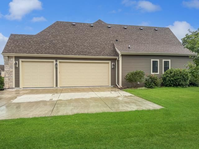N18W24703 STILL RIVER DRIVE, Pewaukee, WI 53072