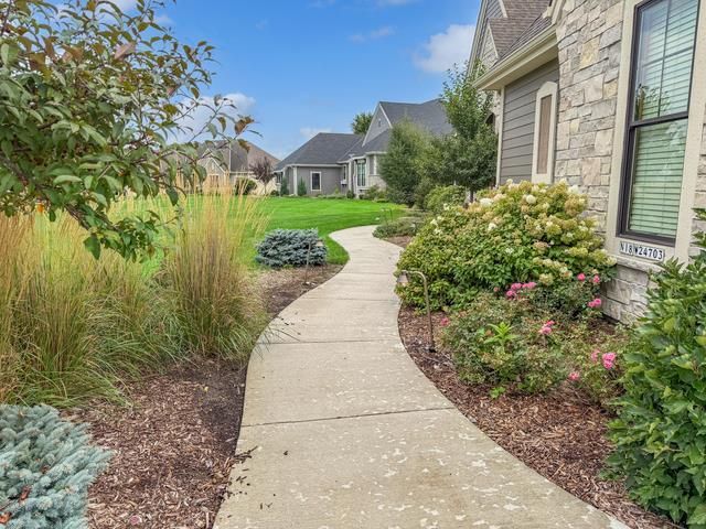 N18W24703 STILL RIVER DRIVE, Pewaukee, WI 53072