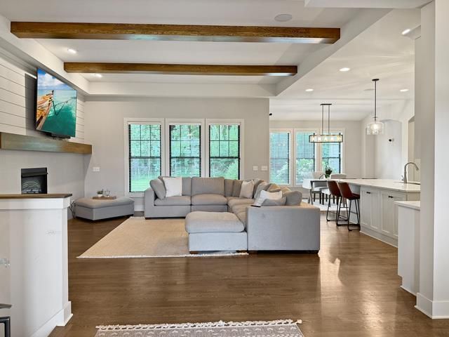 N18W24703 STILL RIVER DRIVE, Pewaukee, WI 53072