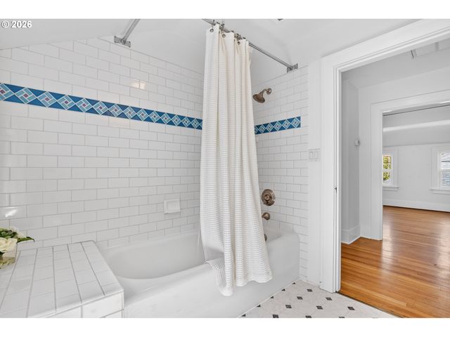 4842 Ne 25TH Ave, Portland, OR 97211