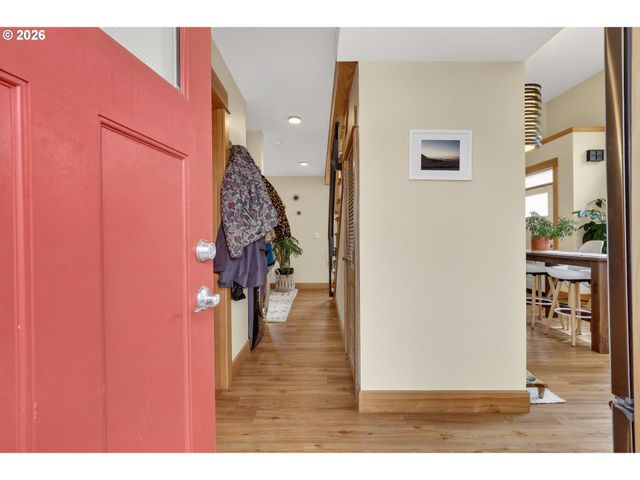 4842 Ne 25TH Ave, Portland, OR 97211