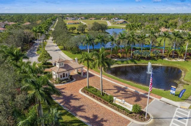 221 SE Fiore Bello, Port St. Lucie, FL 34952