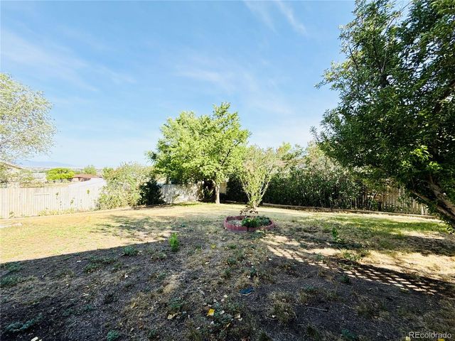 910 S Elgin Court, Pueblo, CO 81007