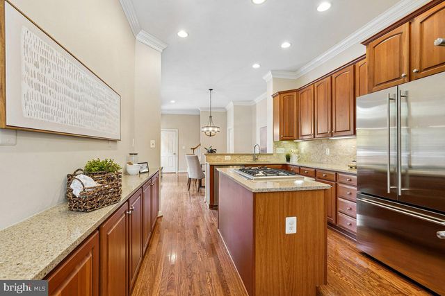 3853 LEWISTON PL, Fairfax, VA 22030
