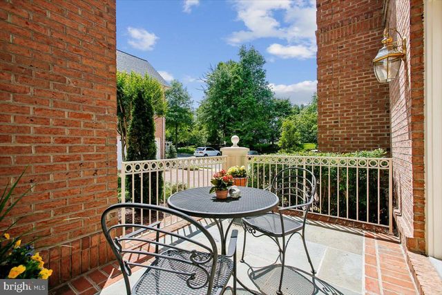 3853 LEWISTON PL, Fairfax, VA 22030