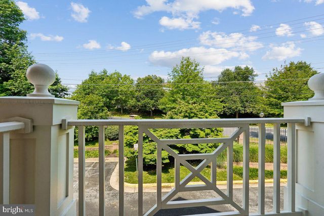 3853 LEWISTON PL, Fairfax, VA 22030