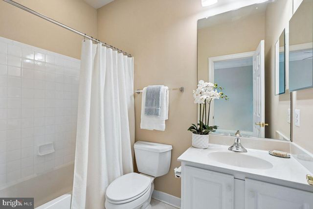 3853 LEWISTON PL, Fairfax, VA 22030