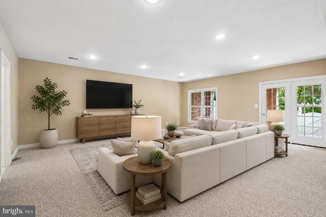 3853 LEWISTON PL, Fairfax, VA 22030