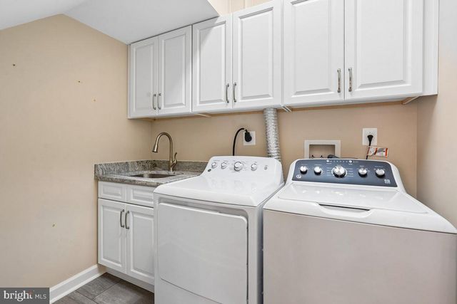 3853 LEWISTON PL, Fairfax, VA 22030