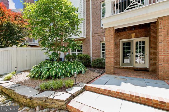 3853 LEWISTON PL, Fairfax, VA 22030