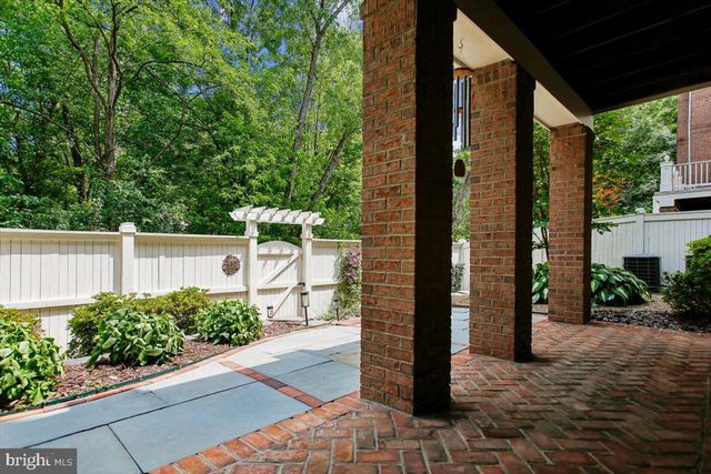 3853 LEWISTON PL, Fairfax, VA 22030