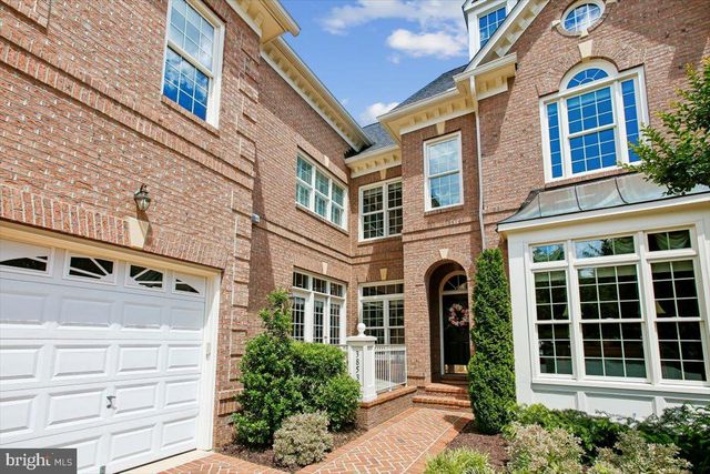 3853 LEWISTON PL, Fairfax, VA 22030
