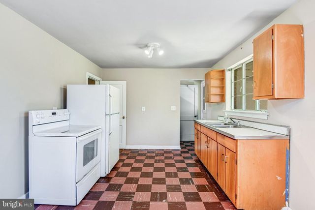 8083 FRYTOWN RD, Warrenton, VA 20187