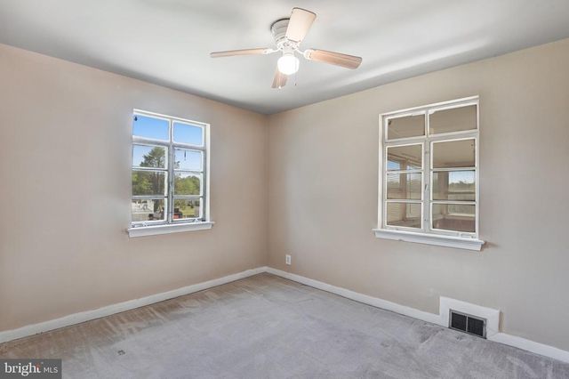 8083 FRYTOWN RD, Warrenton, VA 20187