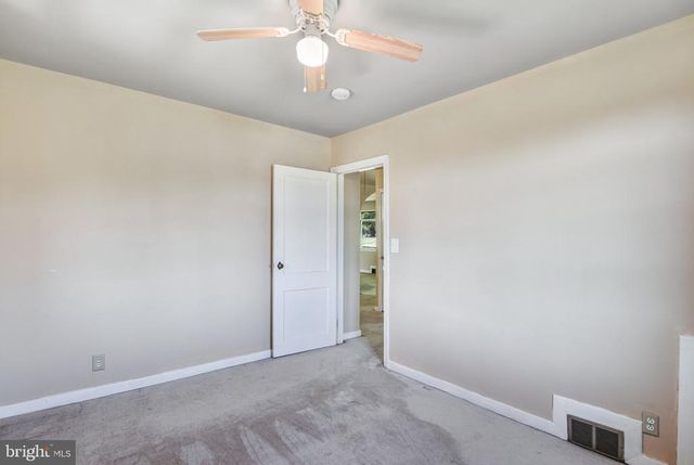 8083 FRYTOWN RD, Warrenton, VA 20187