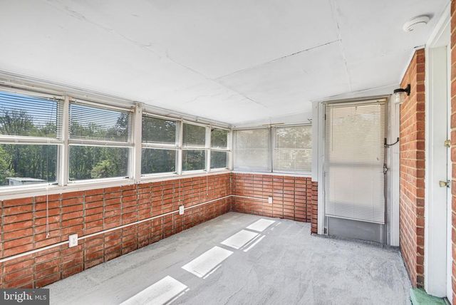 8083 FRYTOWN RD, Warrenton, VA 20187