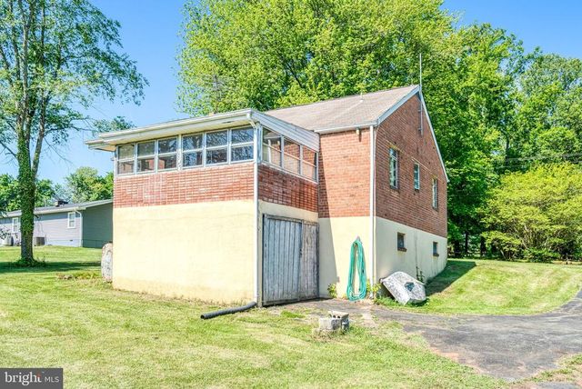 8083 FRYTOWN RD, Warrenton, VA 20187