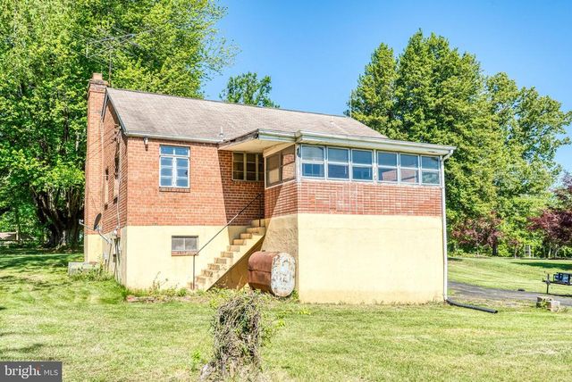 8083 FRYTOWN RD, Warrenton, VA 20187
