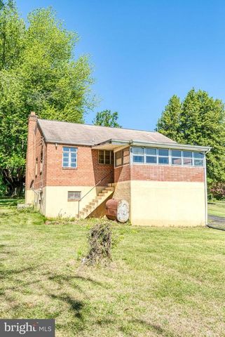 8083 FRYTOWN RD, Warrenton, VA 20187