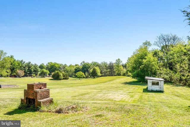 8083 FRYTOWN RD, Warrenton, VA 20187