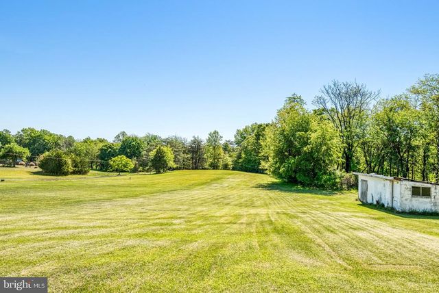 8083 FRYTOWN RD, Warrenton, VA 20187