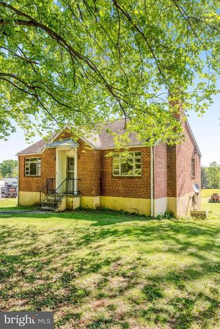 8083 FRYTOWN RD, Warrenton, VA 20187