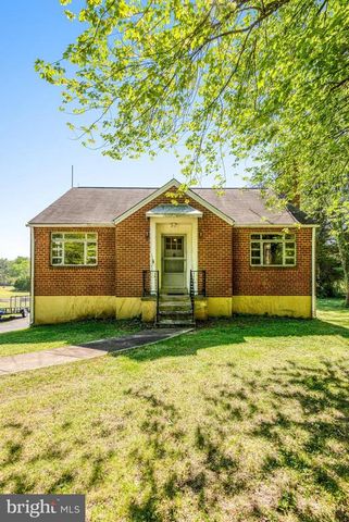 8083 FRYTOWN RD, Warrenton, VA 20187