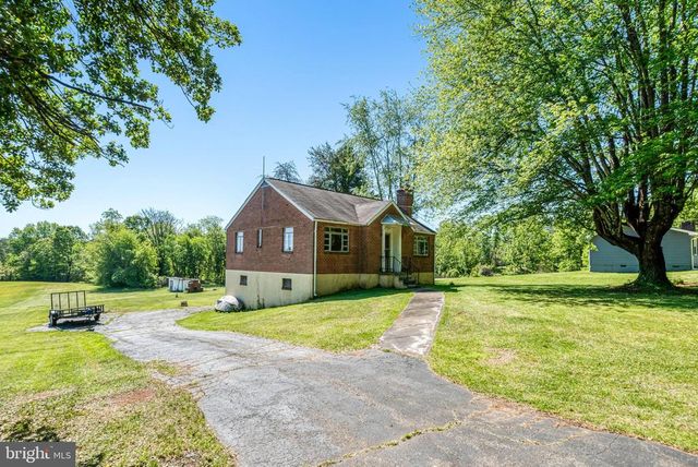 8083 FRYTOWN RD, Warrenton, VA 20187