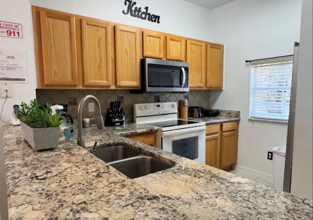 3118 YELLOW LANTANA LANE, Kissimmee, FL 34747