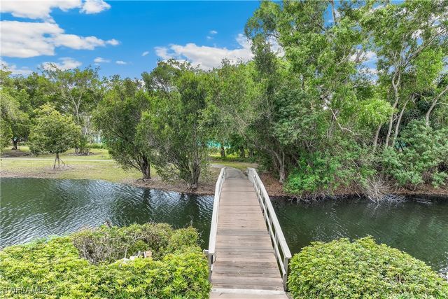 1724 Bald Eagle DR 512C, Naples, FL 34105