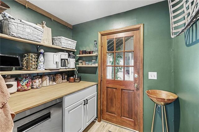 12304 E 78th Street, Kansas City, MO 64138