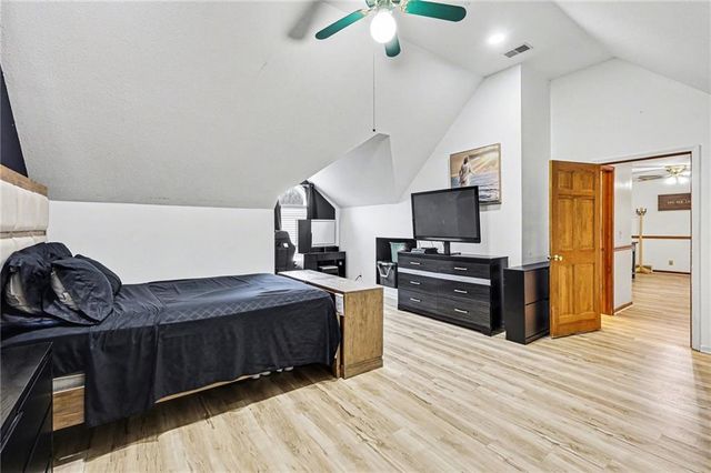 12304 E 78th Street, Kansas City, MO 64138