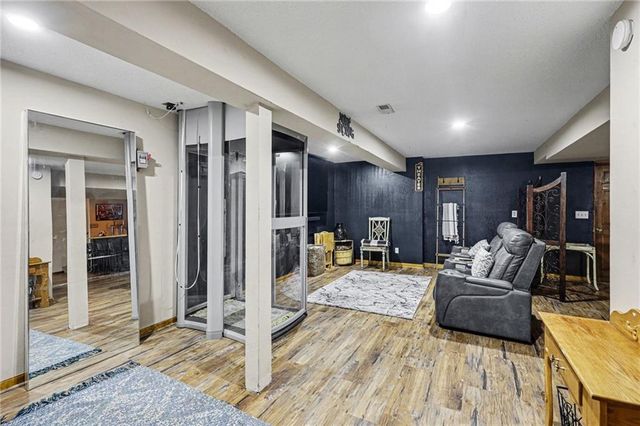 12304 E 78th Street, Kansas City, MO 64138