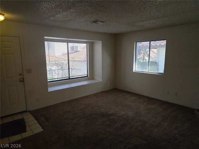 6713 West Charleston Boulevard 3, Las Vegas, NV 89146