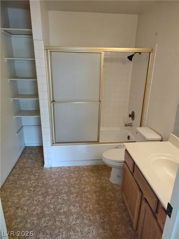 6713 West Charleston Boulevard 3, Las Vegas, NV 89146