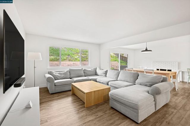 274 274 Fernwood Dr, Pleasant Hill, CA 94523