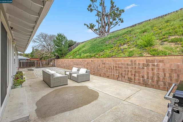 274 274 Fernwood Dr, Pleasant Hill, CA 94523