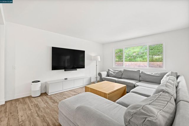 274 274 Fernwood Dr, Pleasant Hill, CA 94523