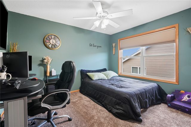 6408 Palmetto Circle SW, Cedar Rapids, IA 52405