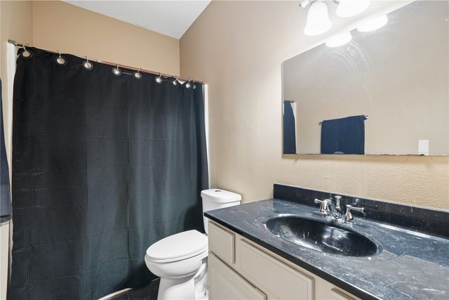 6408 Palmetto Circle SW, Cedar Rapids, IA 52405