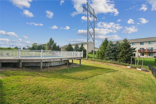 6408 Palmetto Circle SW, Cedar Rapids, IA 52405