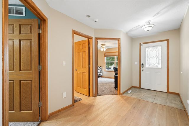 6408 Palmetto Circle SW, Cedar Rapids, IA 52405