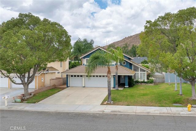 5606 Darien Court, Riverside, CA 92505