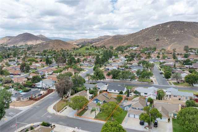 5606 Darien Court, Riverside, CA 92505