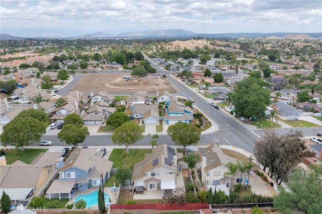 5606 Darien Court, Riverside, CA 92505