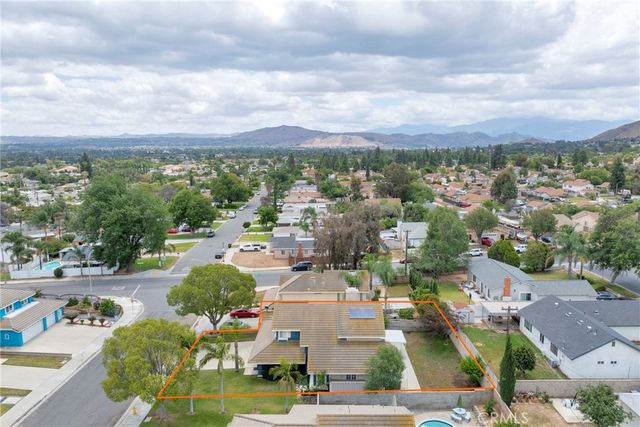 5606 Darien Court, Riverside, CA 92505
