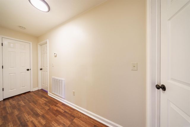 40 Chimney Rd, Batesville, AR 72501