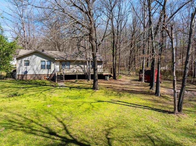 40 Chimney Rd, Batesville, AR 72501