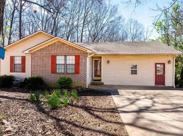 40 Chimney Rd, Batesville, AR 72501