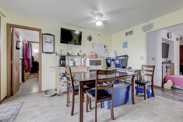 1703 EISENHOWER STREET, New Holstein, WI 53061